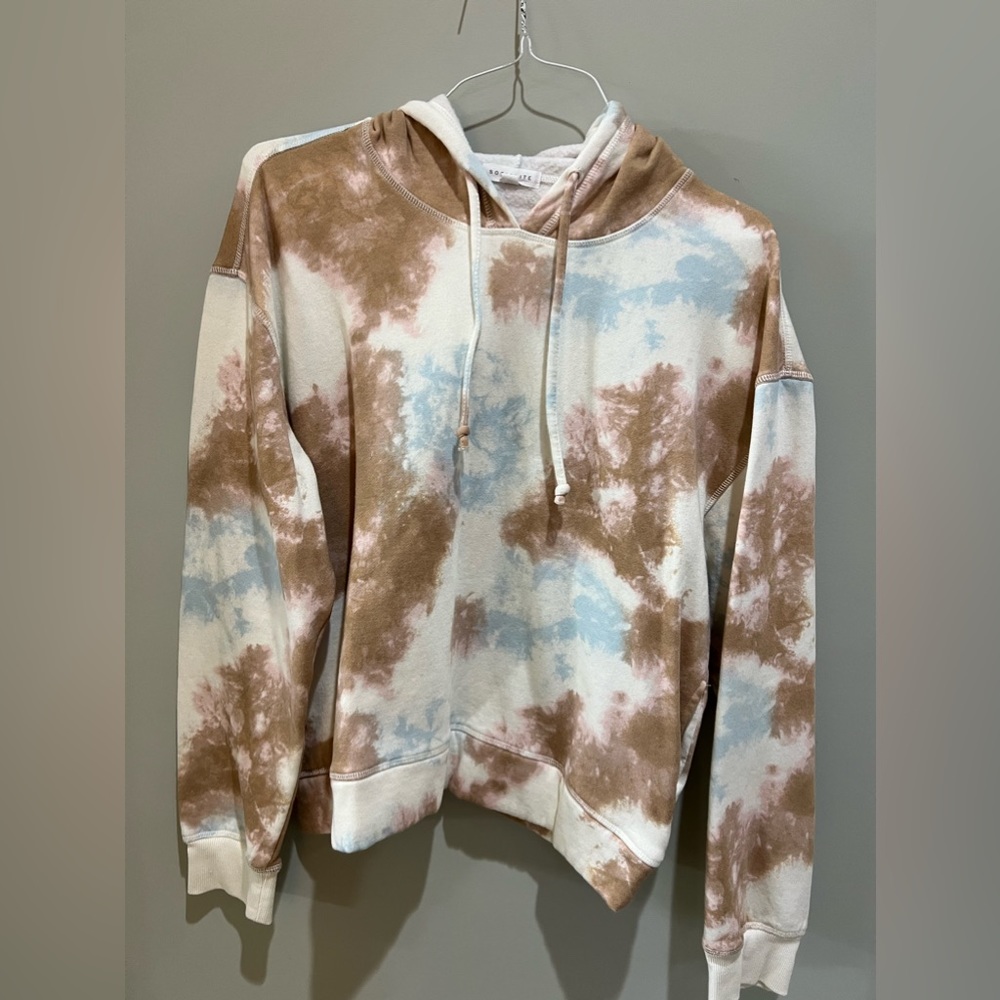 tie-dye cropped hoodie